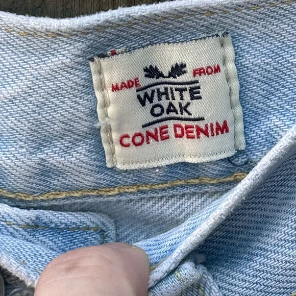 Distressed Levi’s 501 jeans - Picture 7 of 9